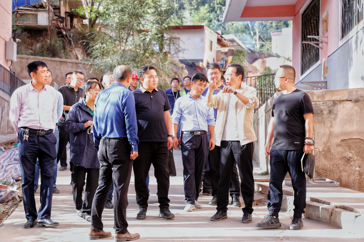 土木工程院黨委開展“學黨史、迎國慶、保安全、促生產”慰問活動